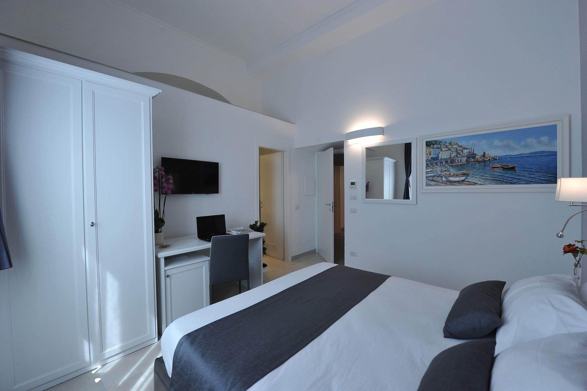 Sorrento Bay Hotel